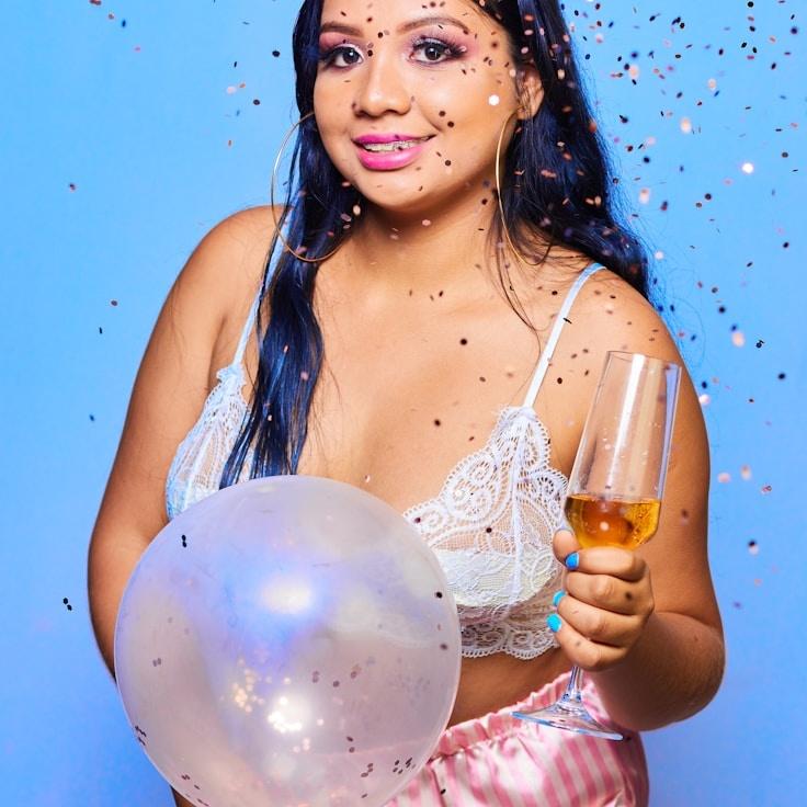 Elias Park, Client Relations Director, discussing corporate gifting strategy with business clients